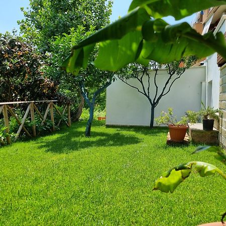 Appartamento Villa Maria Near Policlinico Gemelli Rom Exterior foto